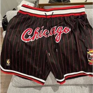 Just Don Black pinstripe shorts Sz XXL